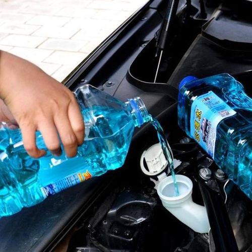 汽车的雨刮水壶加多少(汽车雨刮水壶加注量的研究)
