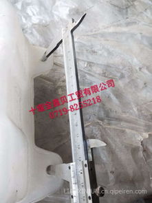 汽车上水箱加水多少钱(汽车上水箱加水需要多少钱？全面解析汽车水箱加水成本与注意事项)