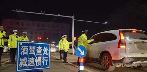 女子驾宝马车冲撞丧事现场 当地通报